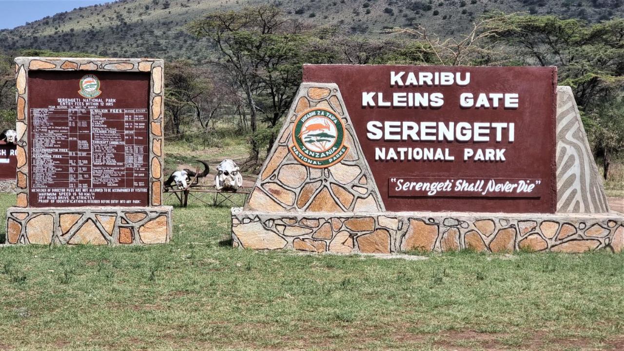 Africa Safari Maasai Boma Camping Serengeti Exterior foto