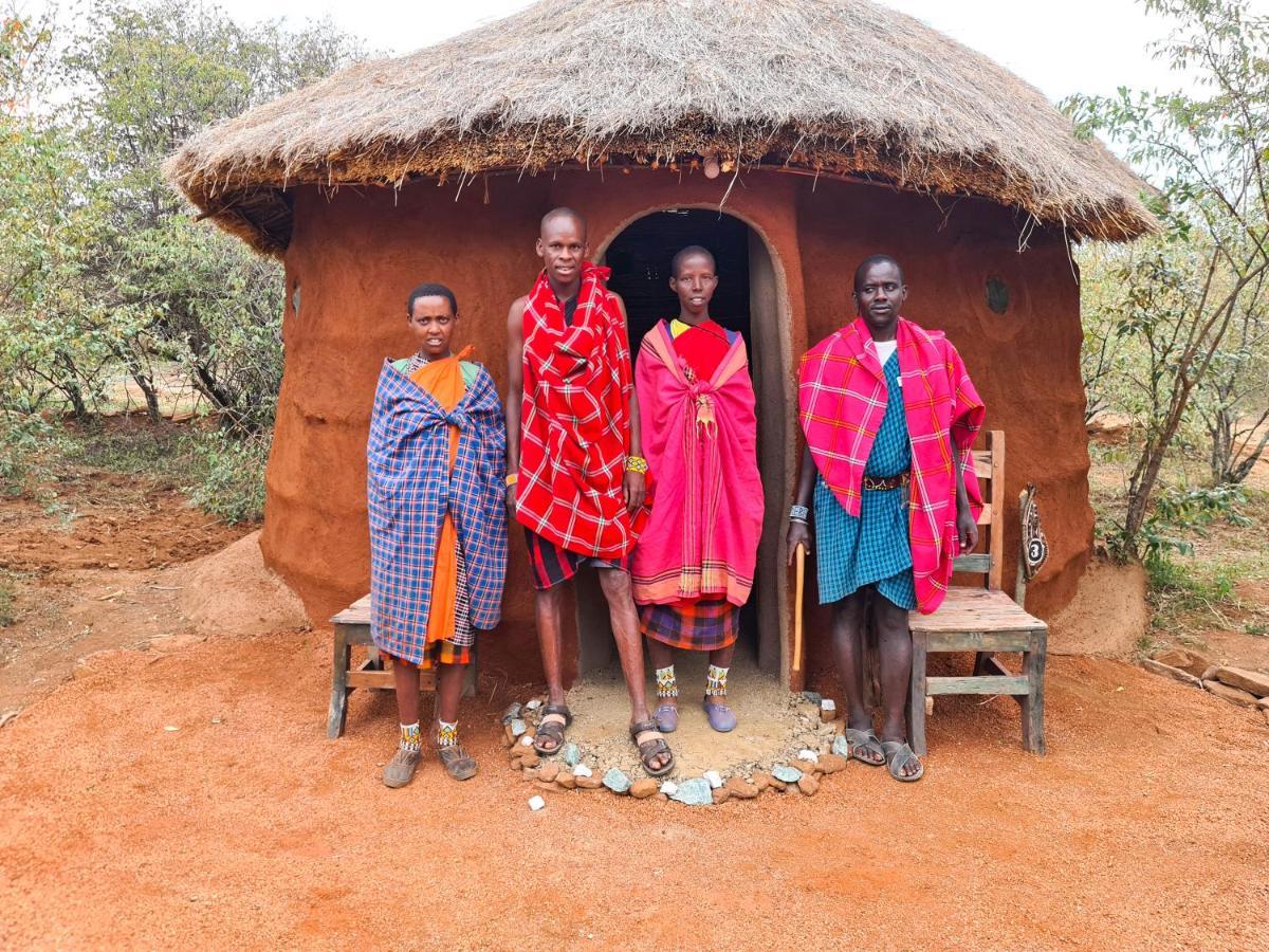 Africa Safari Maasai Boma Camping Serengeti Exterior foto